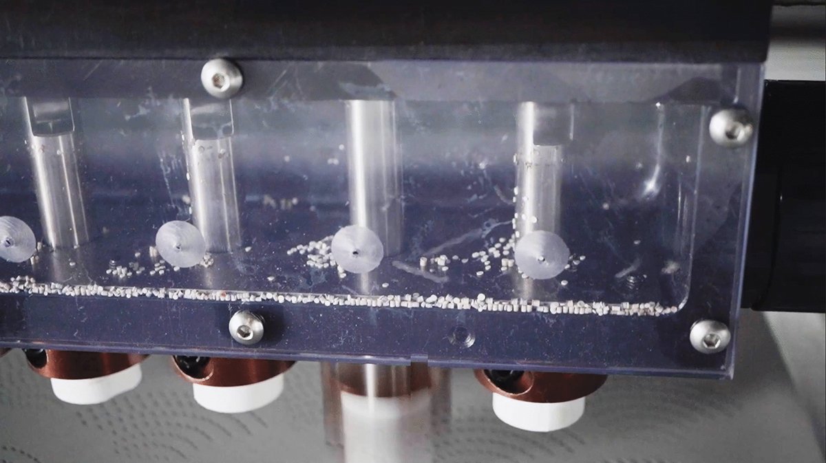 Dust Extraction Systems for Leather Punching: How to Prevent Micro-Particles from Clogging CNC Guide Rails